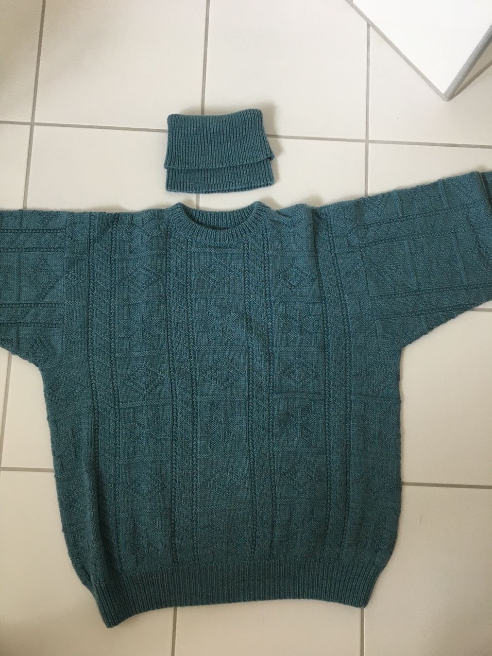 Pullover & Sweatshirts: Strickpullover Handarbeit – Gebraucht aus Siebnen von Starlauf 2