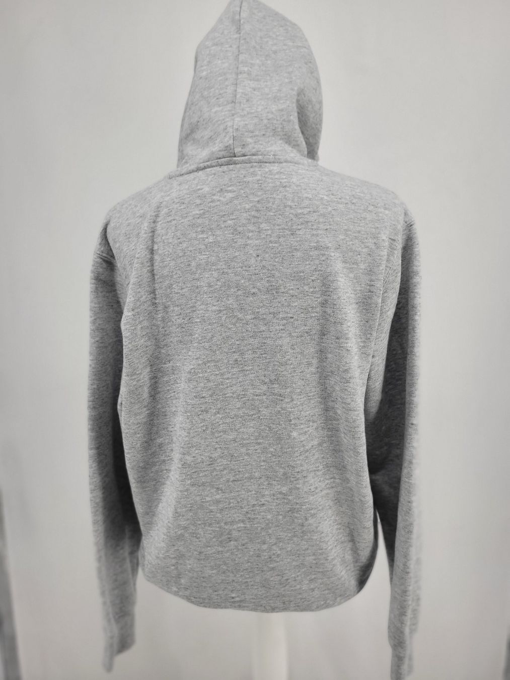 Champion Pullover & Sweatshirts: CHAMPION Pull gris - Taille M – Gebraucht aus Lausanne von PlusValue_Lausanne 1