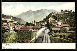 AK Bellinzona, Stadtansicht mit Zug und Burgen