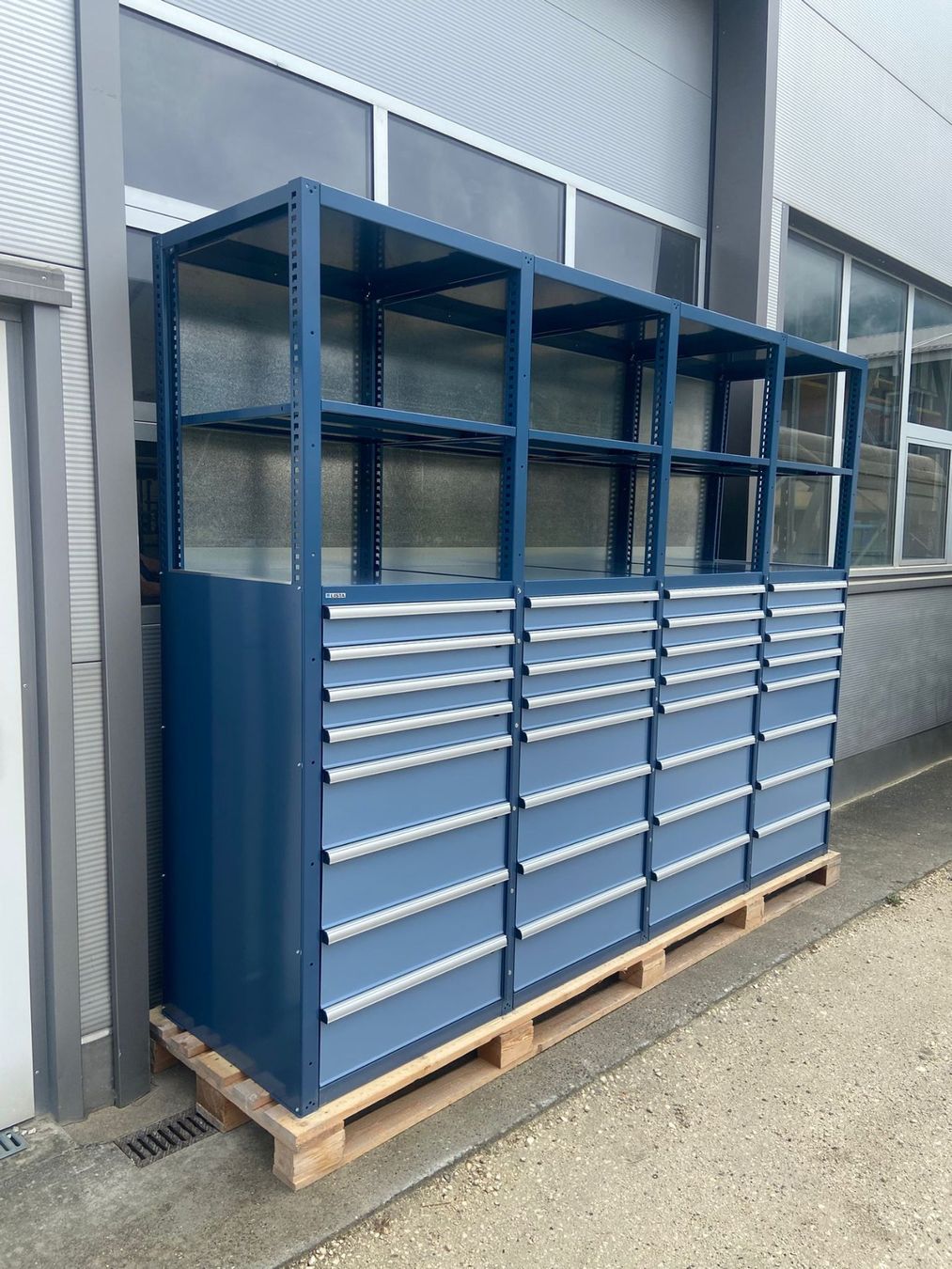 Lista Tutti gli attrezzi: Lista Schwerlastregal / Schubladenwand Nr. 60 – Usato da Laupersdorf venduto da Borer_Liquidationen 3