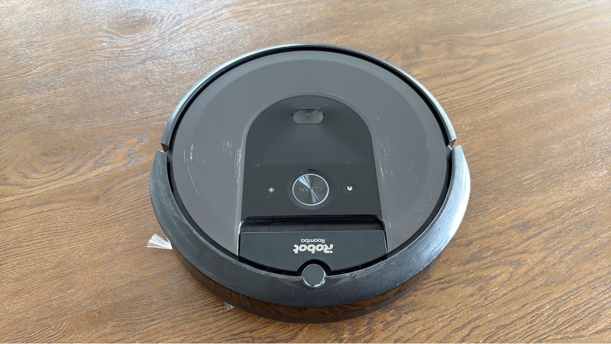 Aspirateurs & Accessoires: iRobot Roomba i7 Staubsaugerroboter – D'occasion à Gümligen par Miguele_be