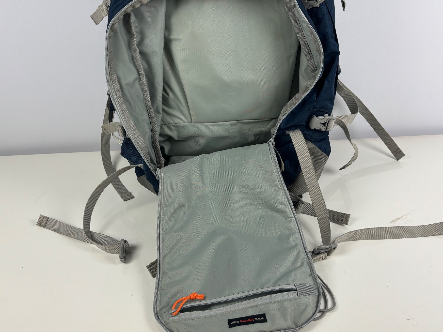 Lowepro Sacs à dos: Rucksack LowePro Dunkelblau – D'occasion à Wettingen par Wendemarket 2