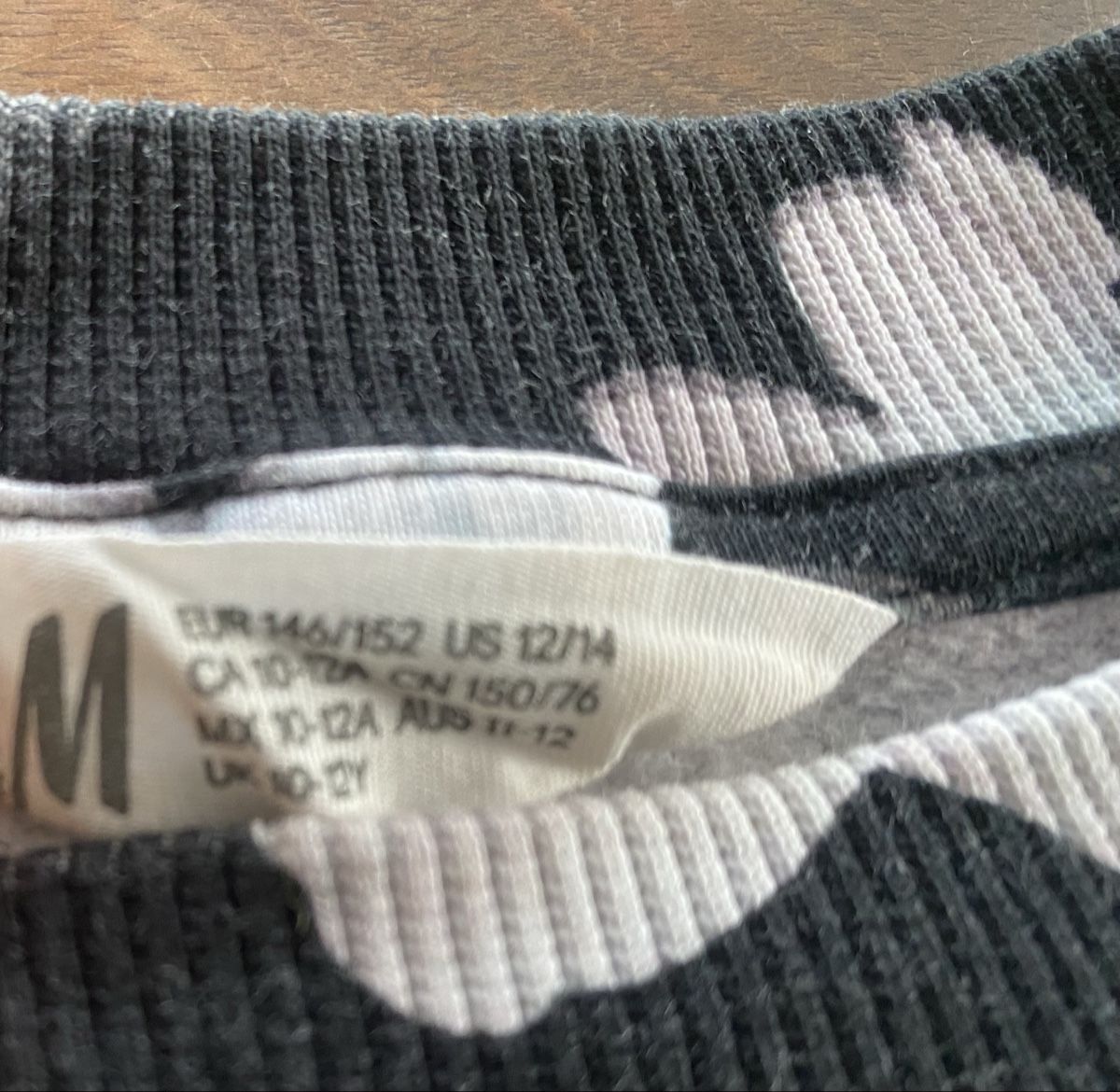 H&M Maglioni & Felpe: lässiges Sweatshirt Pulli H&M Grösse 146 152 Mädchen – Usato da Horw venduto da dreamsofacid 3