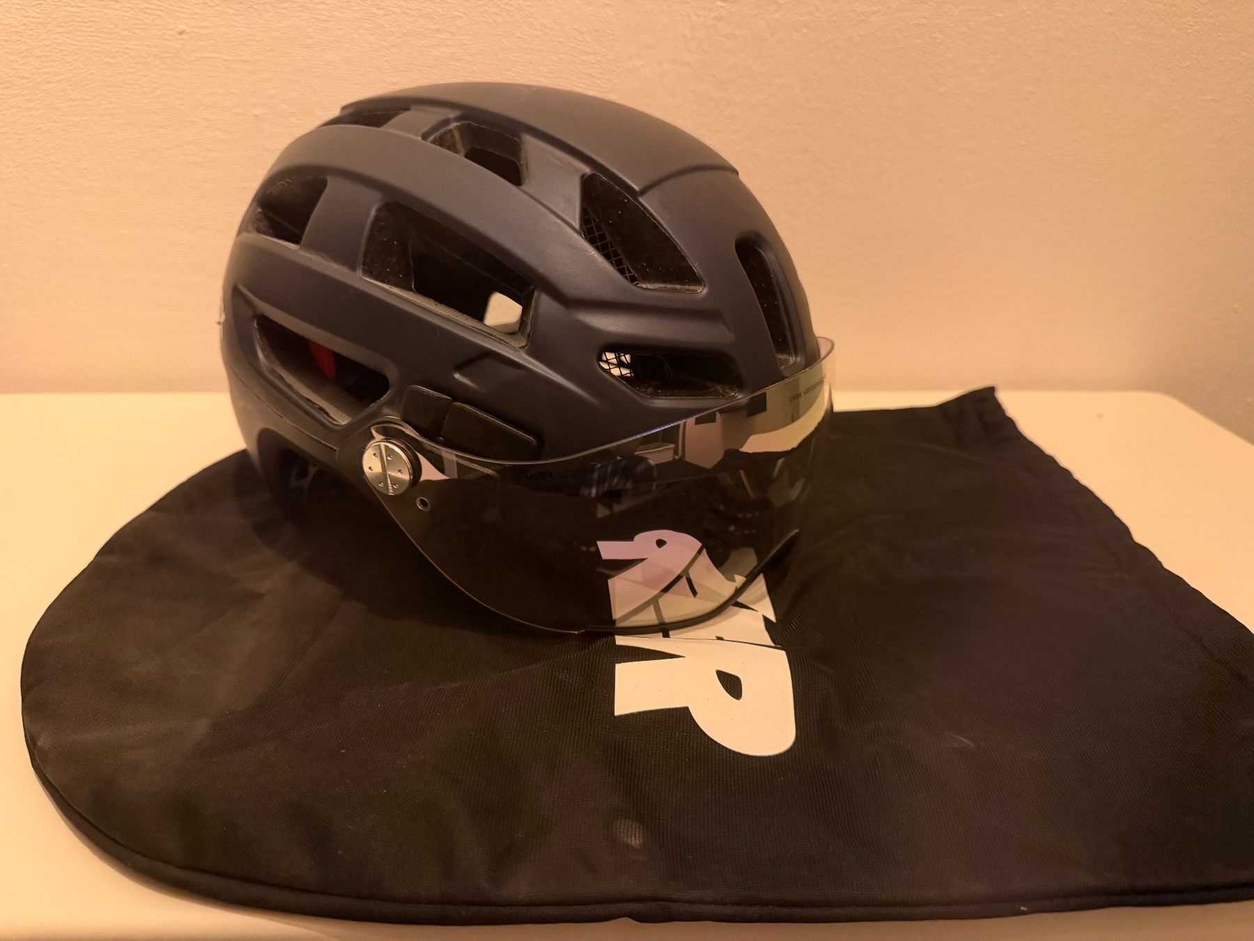 Uvex Helme: Uvex Variomatic Velohelm – Neu (gemäss Beschreibung) aus Wangen SZ von ca018 1