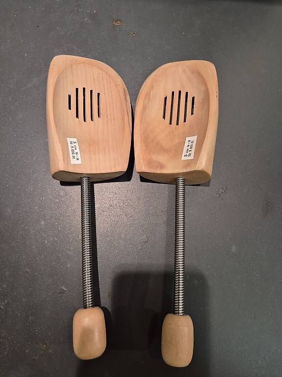 Scarpe da uomo: Schuhspanner Helvesko – Usato da Winkel venduto da petzl01 2