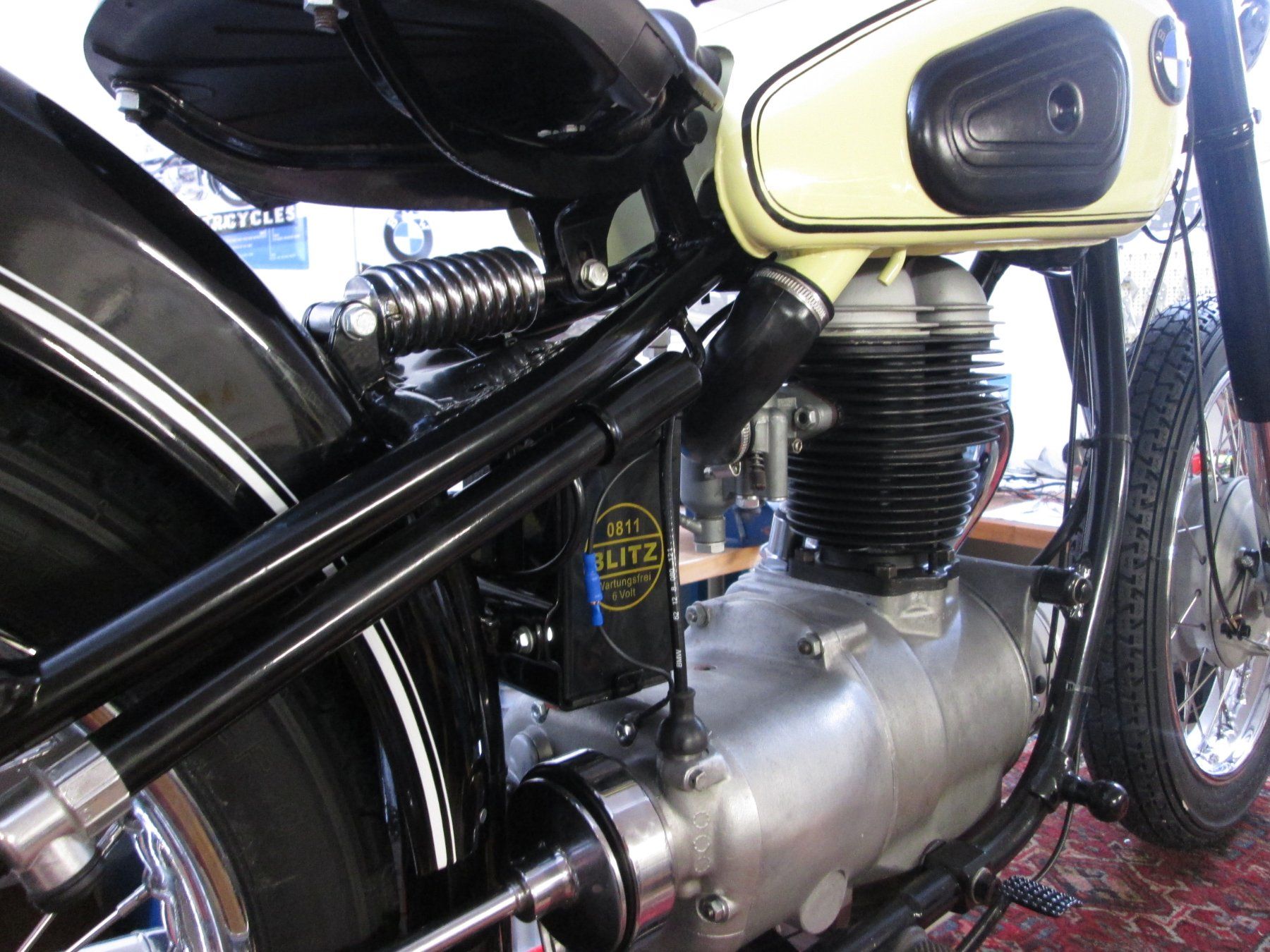 BMW Route: Professionell restaurierte BMW R25/3 – D'occasion à Oberuzwil par veloschmid 5