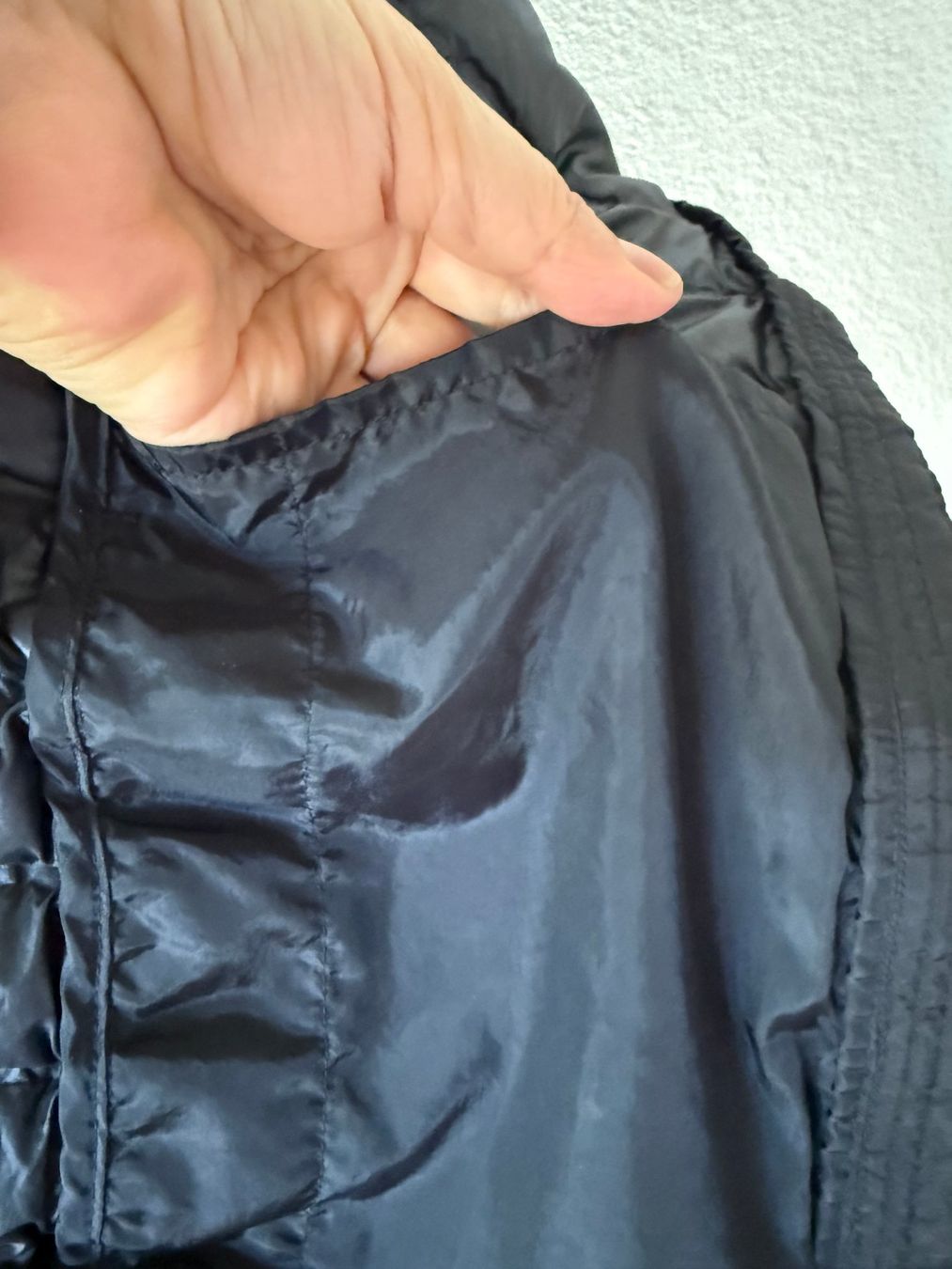Adidas Jacken: Adidas Dauenjacke schwarz Gr. L – Neu (gemäss Beschreibung) aus Kirchdorf AG von coco123 8