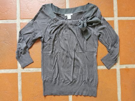 H&M; grauer Pullover mit Schleife und 3/4 Ärmel, Gr. S