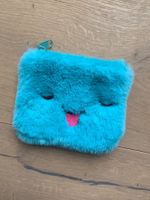 FLYING TIGER Flauschi-Etui / Portemonnaie türkis