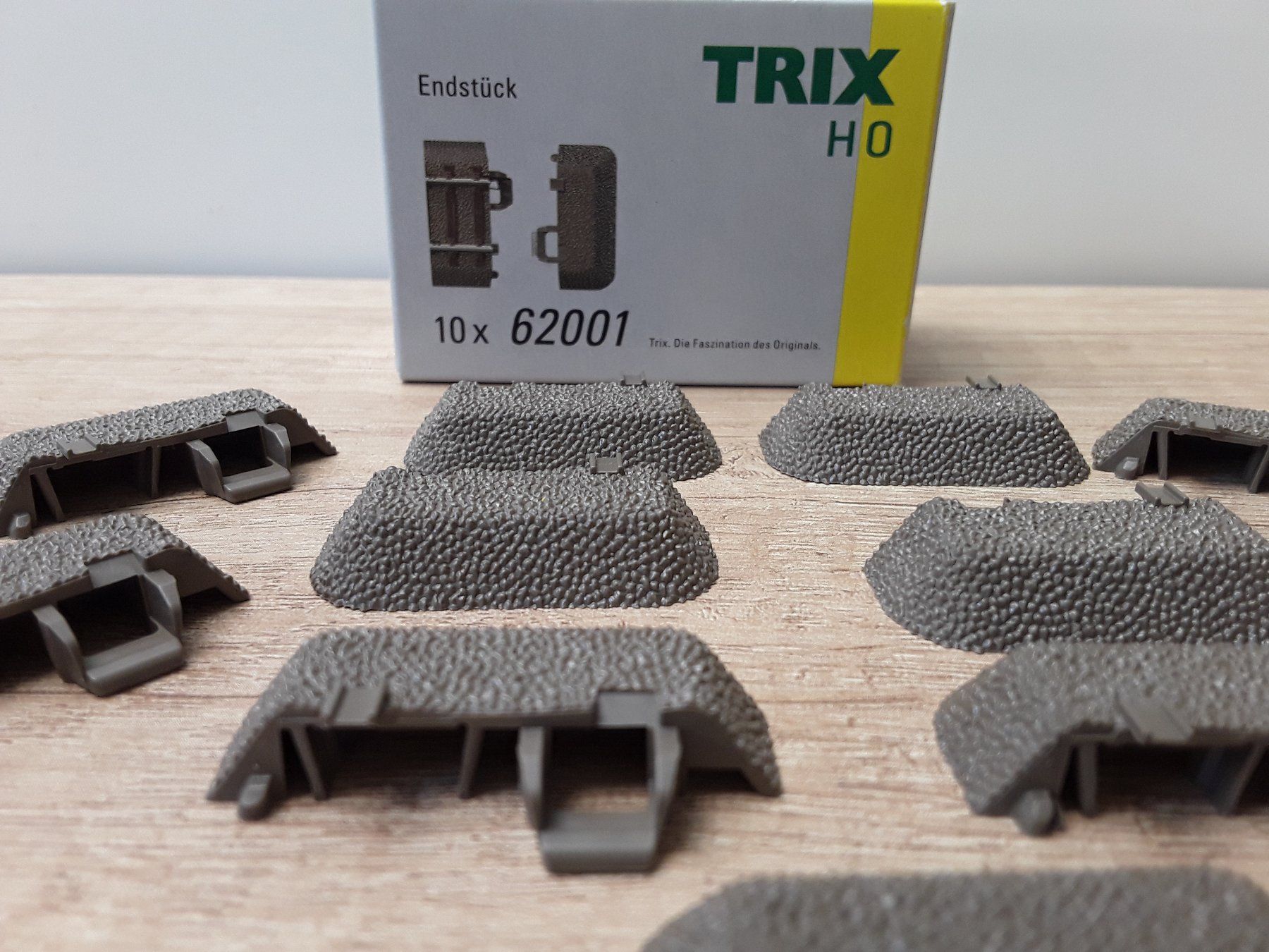 11 x Trix C Gleis 62001 _ Gleis Endstück _ Spur H0 (Gebraucht) in ...