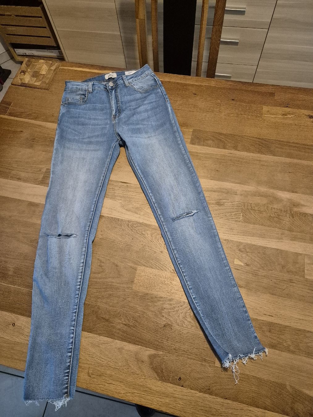 Pantaloni: Jeanshose Gr. S von Hollys – Nuovo (secondo la descrizione) da Urtenen-Schönbühl venduto da Chaeppeler