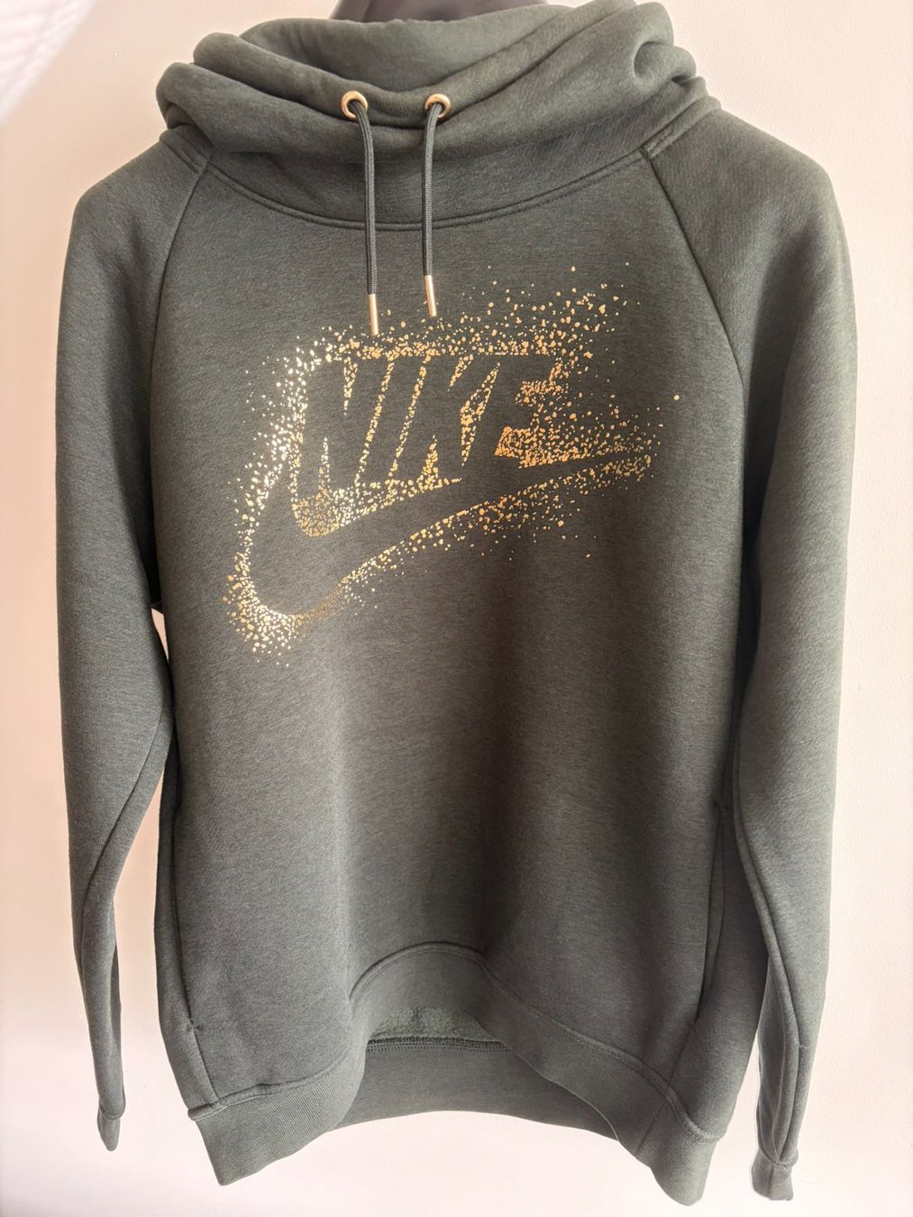 Nike Maglioni & Felpe: Nike Hoodie, Damen Grösse M – Usato da Schlieren venduto da con_hdp9