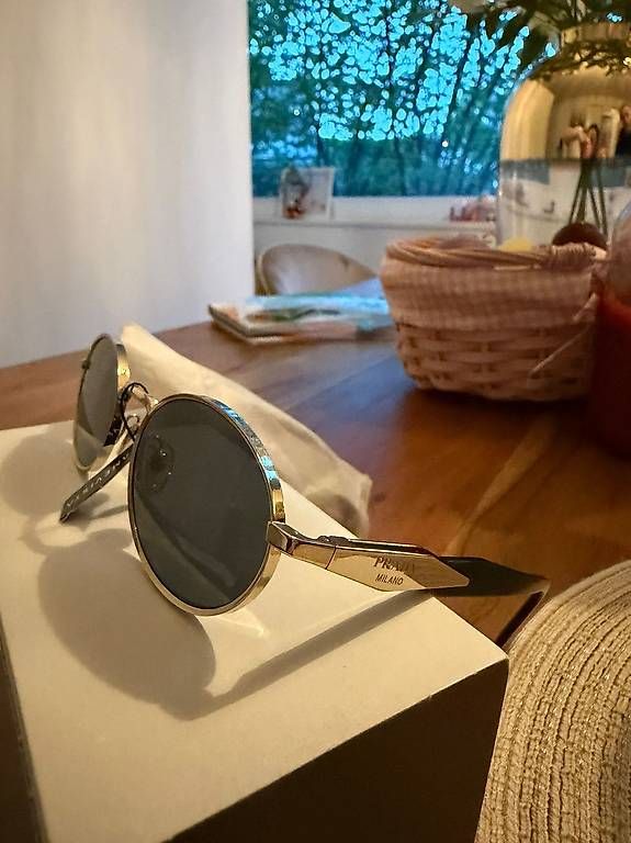 Prada Occhiali & Lenti: PRADA Sonnenbrille neu – Usato da Dietikon venduto da Myshop48 1