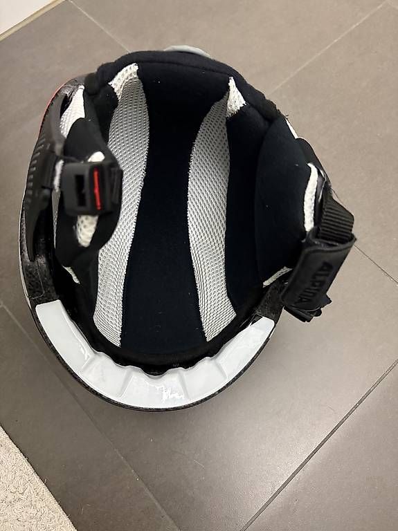 Caschi: Alpina ski Helm 51-55 – Usato da Basel venduto da LuigiBasel 1