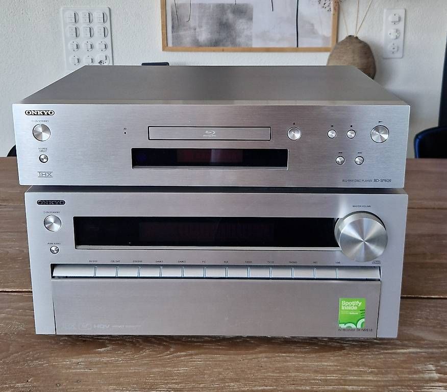 Home Cinema: Onkyo High-End-Bundle: AV-Receiver & Blu-ray-Player – Usato da Rafz venduto da Tomberg