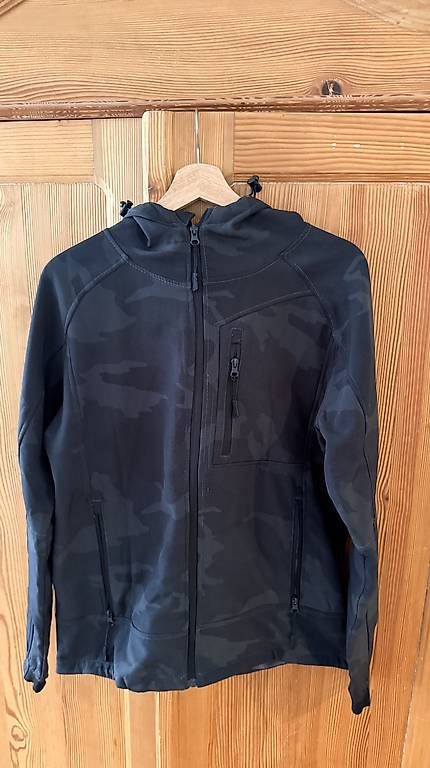 Giacche: Softshell Herren Gr M – Usato da Einsiedeln venduto da Wontom
