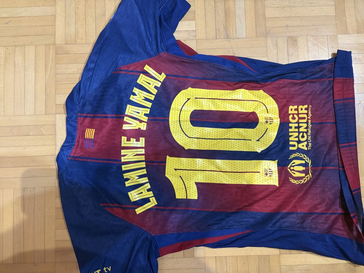 FC Barcelona Leibchen & Hosen: Lamine yamal trikot – Gebraucht aus Sarnen von luc_h6bl 1