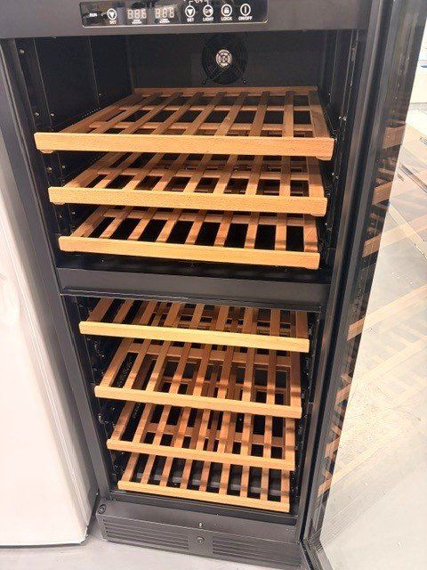 Kibernetik Frigoriferi: Occ. Kibernetik BWS140 Weinklimaschrank – Nuovo (secondo la descrizione) da Buchs SG venduto da Frankenspalter_Buchs 1