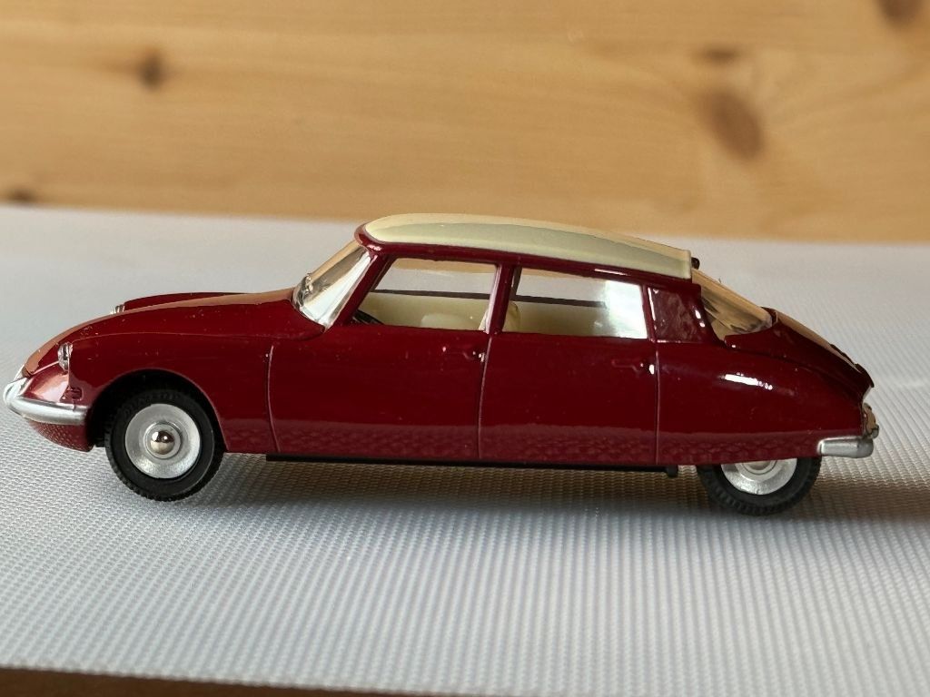 Dinky Toys Modellautos: Citroën DS 19 – Gebraucht aus Yvorne von Donom 5
