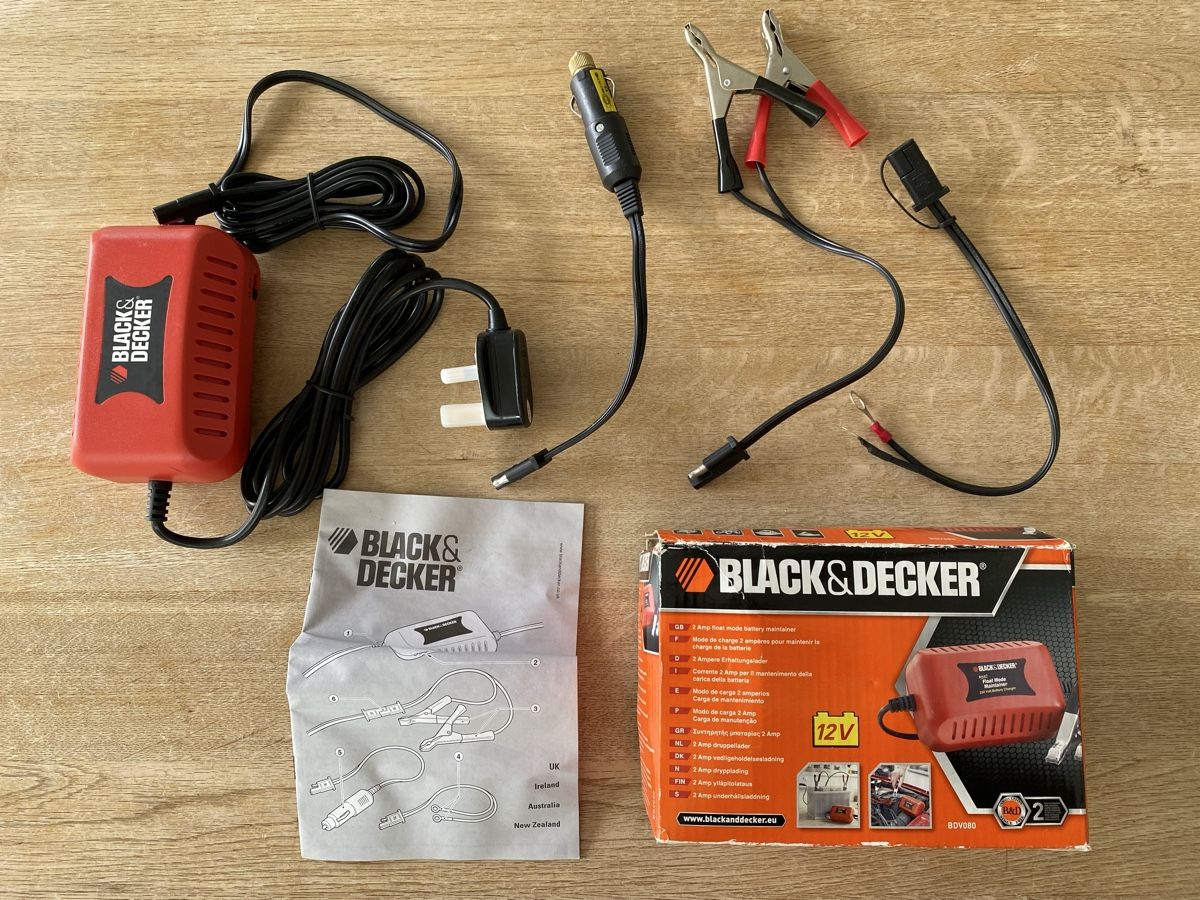 Caricabatterie: Black&Decker Batterieladegerät BDV080 – Usato da Auw venduto da Himi75