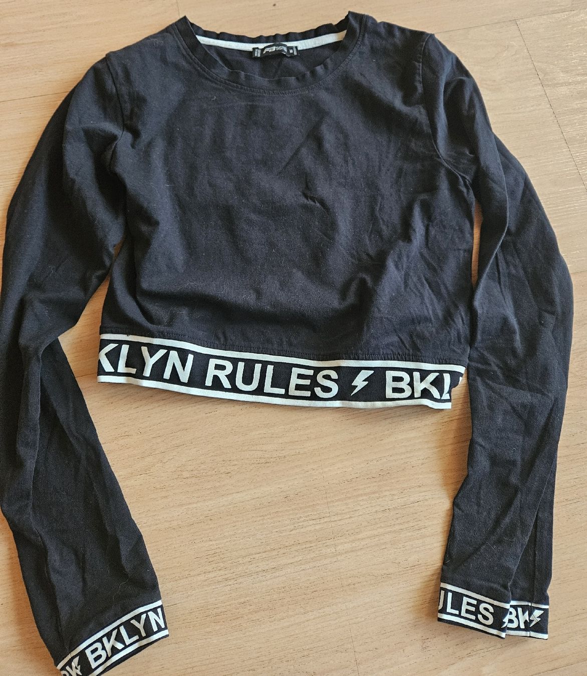 Pulls & Sweat-shirts: Oberteil – D'occasion à Sirnach par Rpython2