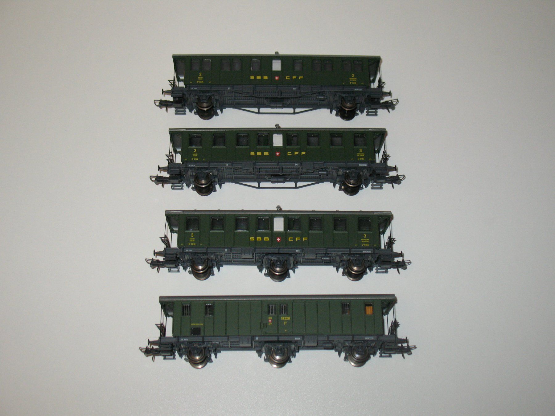 Liliput Modelleisenbahnen: Schweizer "Oldtimerwagen-Set" der SBB in H0=/ Liliput 330506 – Neu (gemäss Beschreibung) aus Ettiswil von Caapraibex 6