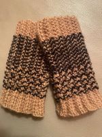 HANDGESTRICKTE PULSWÄRMER / HANDSTULPEN AUS WOLLE