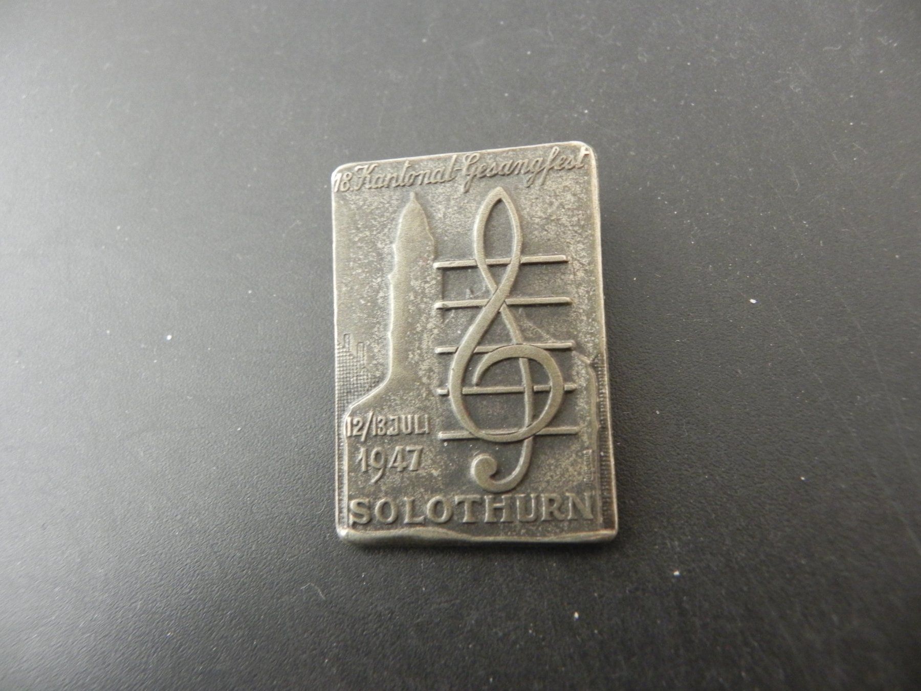 Broschen & Nadeln: Abzeichen Kantonal Gesangfest Solothurn 1947 – Gebraucht aus Biel/Bienne von Gogolozi