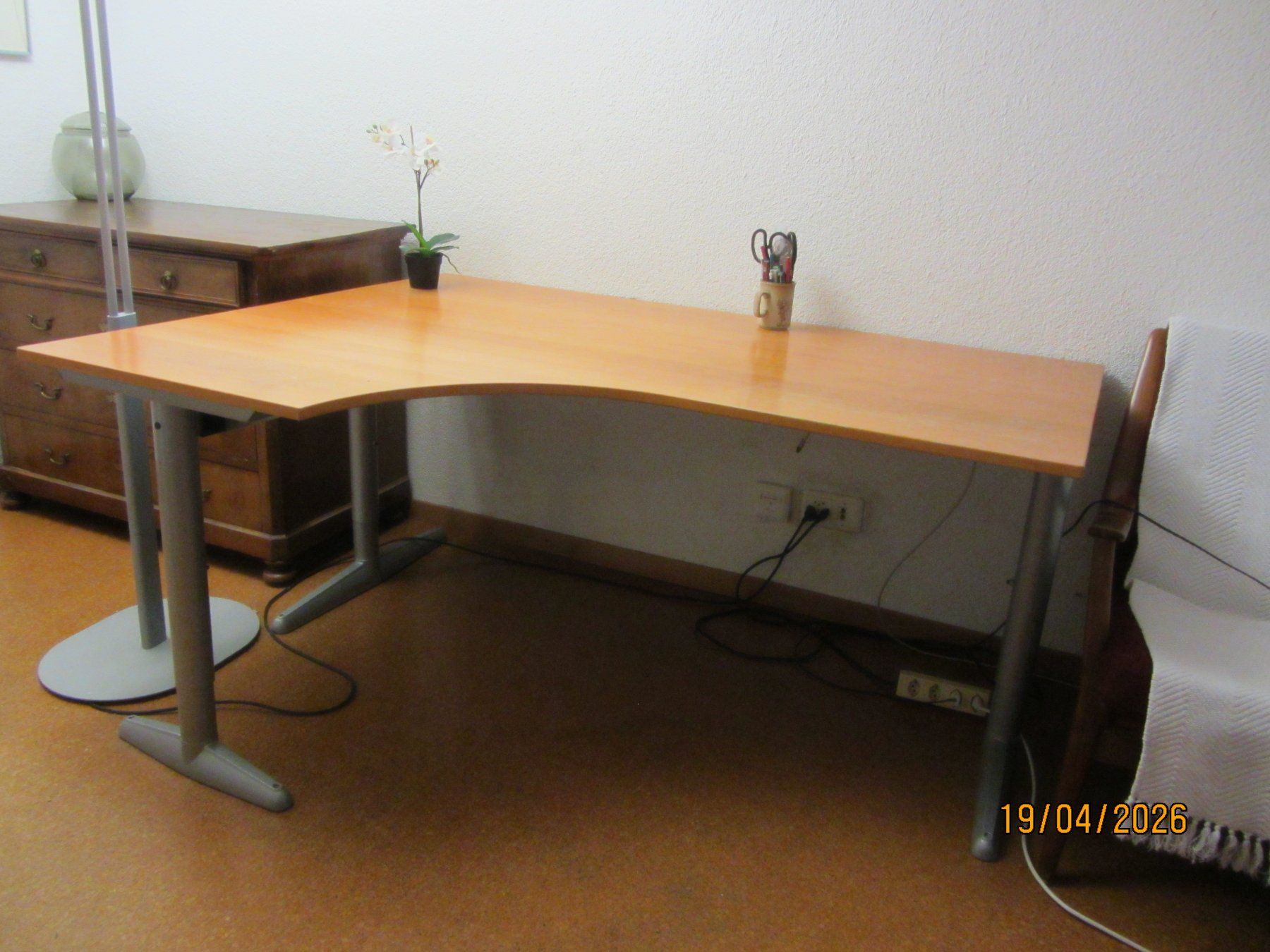 Scrivanie: Arbeitstisch Ikea, Buche Dekor – Usato da Rüschlikon venduto da hlf_p87j