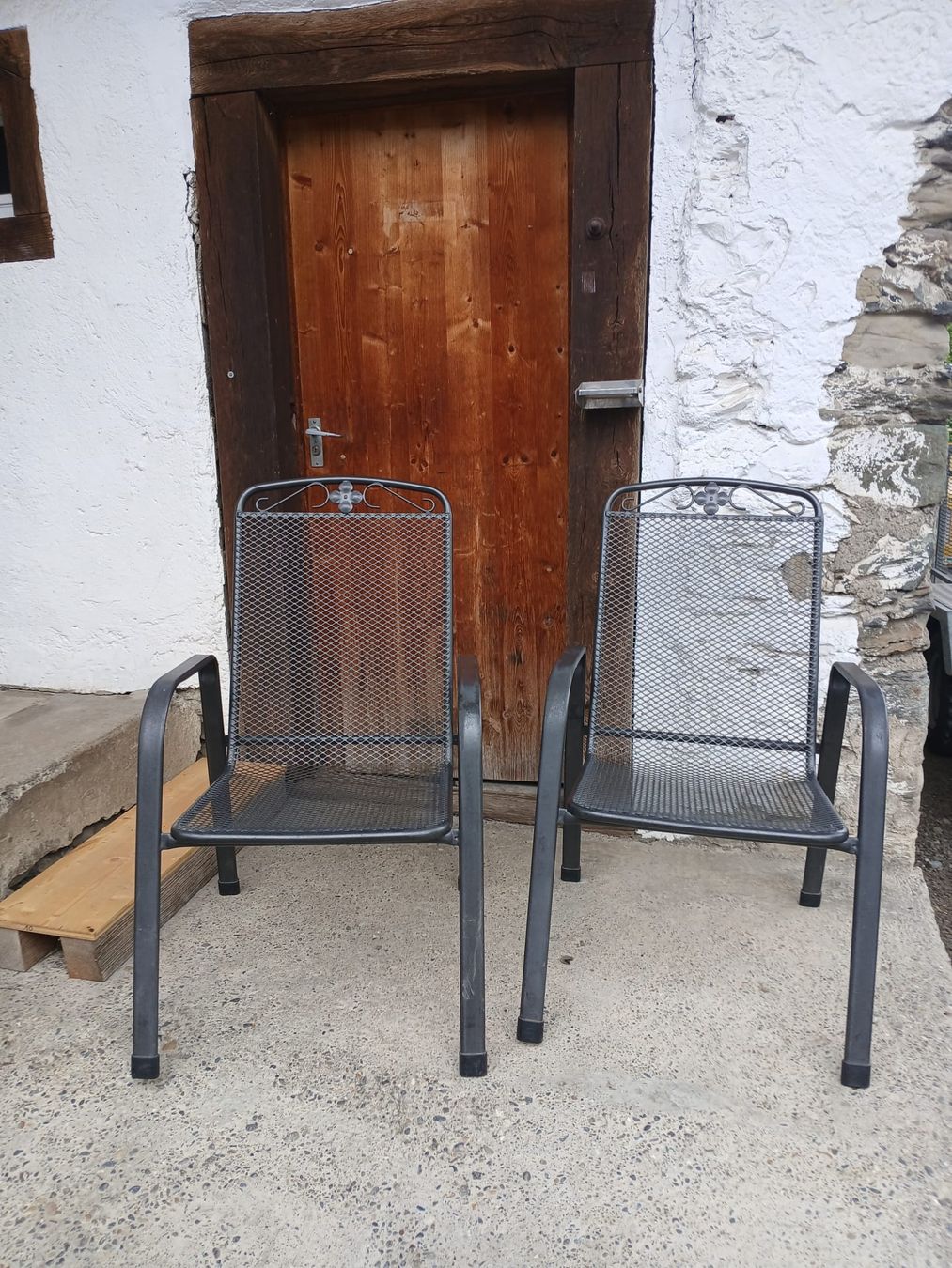 Sedie: 2 Stk. Metall Gartenstühle, stappelbar – Usato da Obfelden venduto da Alf2005