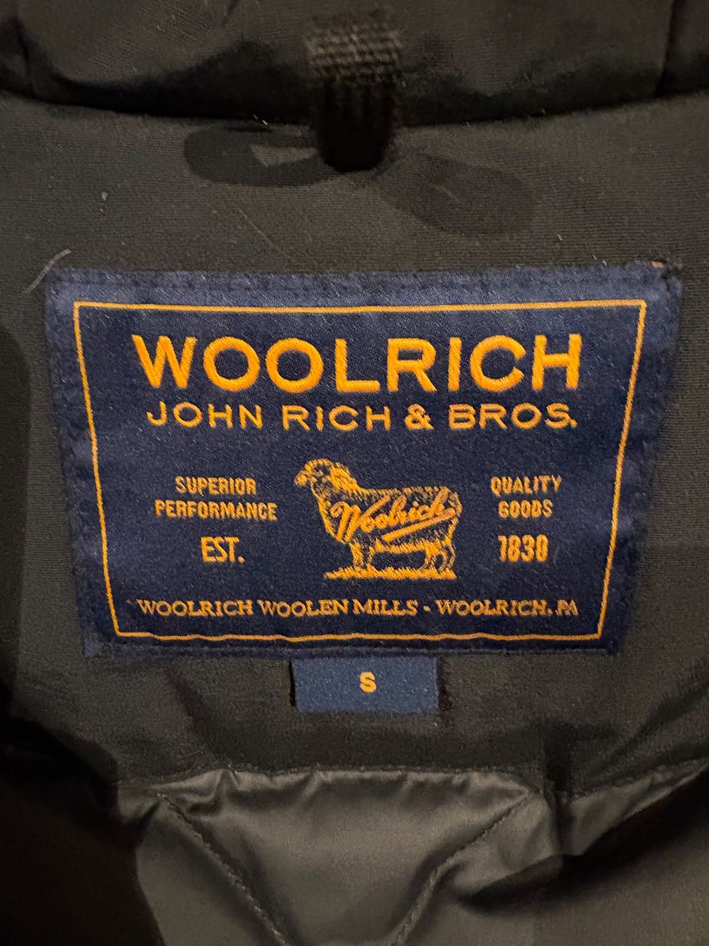 Woolrich Giacche: Woolrich Winterjacke Damen – Usato da Horw venduto da esjoeberg 2