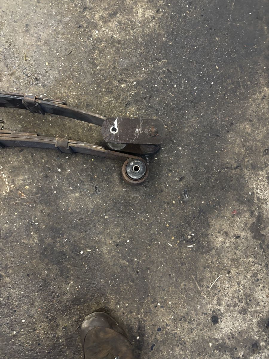 Pontiac Tutti pezzi di ricambio auto: Blattfedern  – Usato da Bern venduto da lou_qh78 3