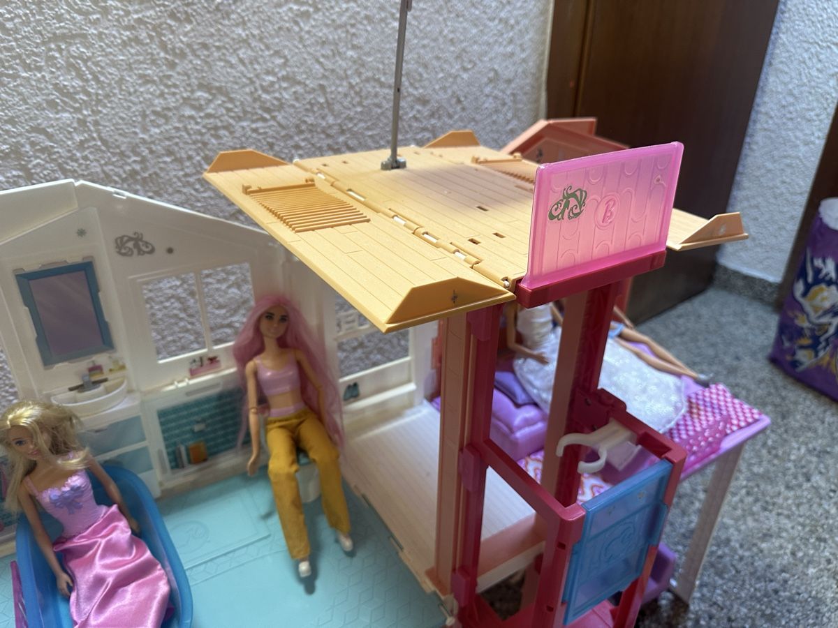 Mattel Casette per bambini: Maison Barbie Poupées et Accessoires  – Usato da Givisiez venduto da sgu_k58r 2