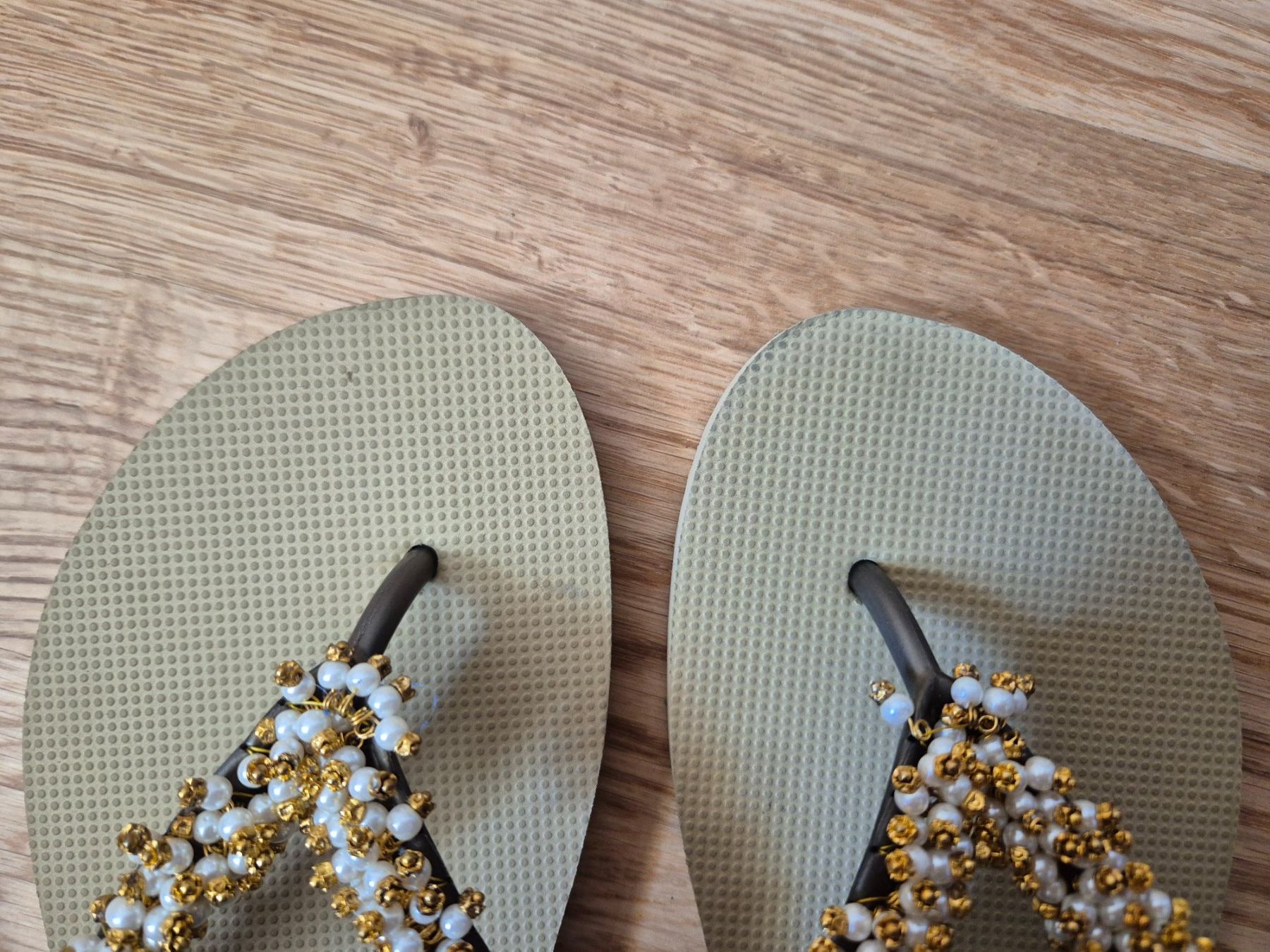 Flipper: Uzurii Damen Flip Flops - Grösse 39/40 – Usato da Au ZH venduto da dae_pkq7 7