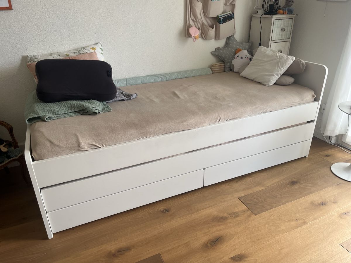 Letti: Bett 90x200 ausziehbar/ IKEA  – Usato da Zürich venduto da roadqueen