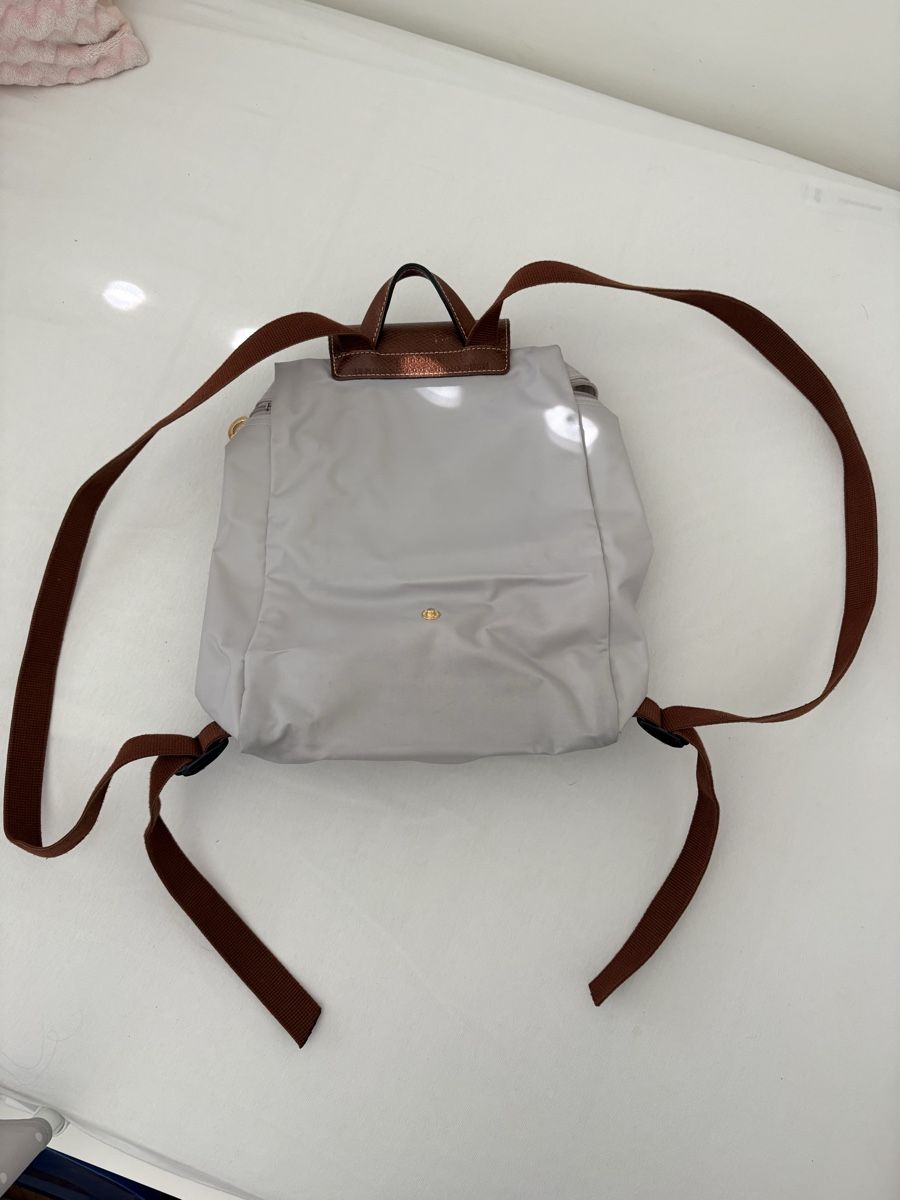 Longchamp Zaini: Longchamp Rucksack Grau – Usato da Münchenstein venduto da Miresolese 4
