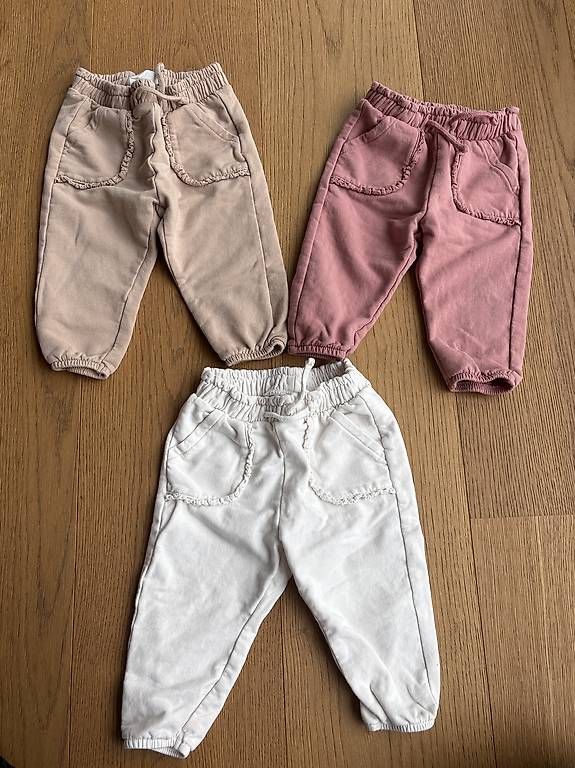 Pantaloni: Trainerhosen C&A Gr. 74 – Usato da Wattenwil venduto da 12stonesgerry