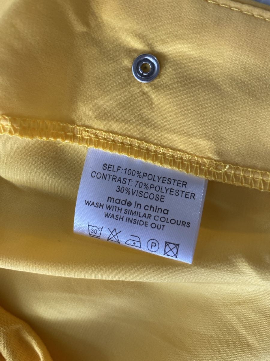 Lotti di vestiti: Kleiderpaket Gr.34/XS – Usato da Strengelbach venduto da Bycy 4