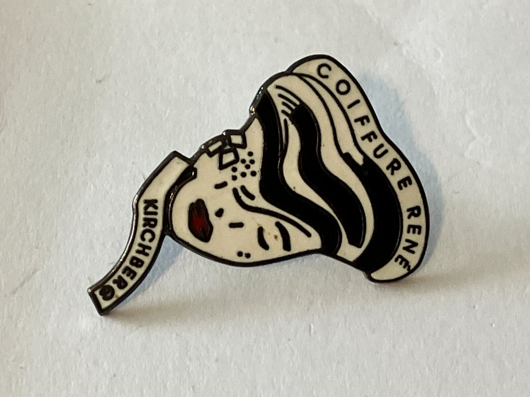 Placchette & Badge: 1 Pin Coiffure Rene Kirchberg – Usato da Basel venduto da djwwpp
