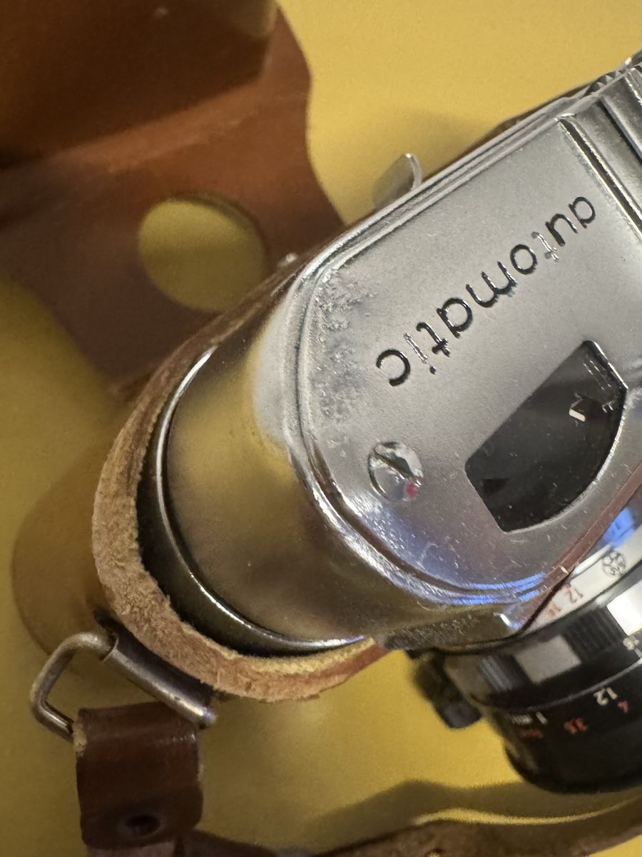 Kamera: Alte Fotoapparat  – Gebraucht aus Schlieren von Freundlich02 3