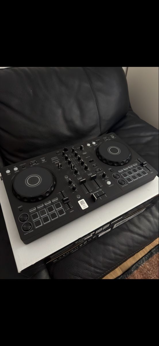 Pioneer Mischpulte: Pioneer DDJ FLX4 – Neu (gemäss Beschreibung) aus Schaffhausen von ricarrene 1