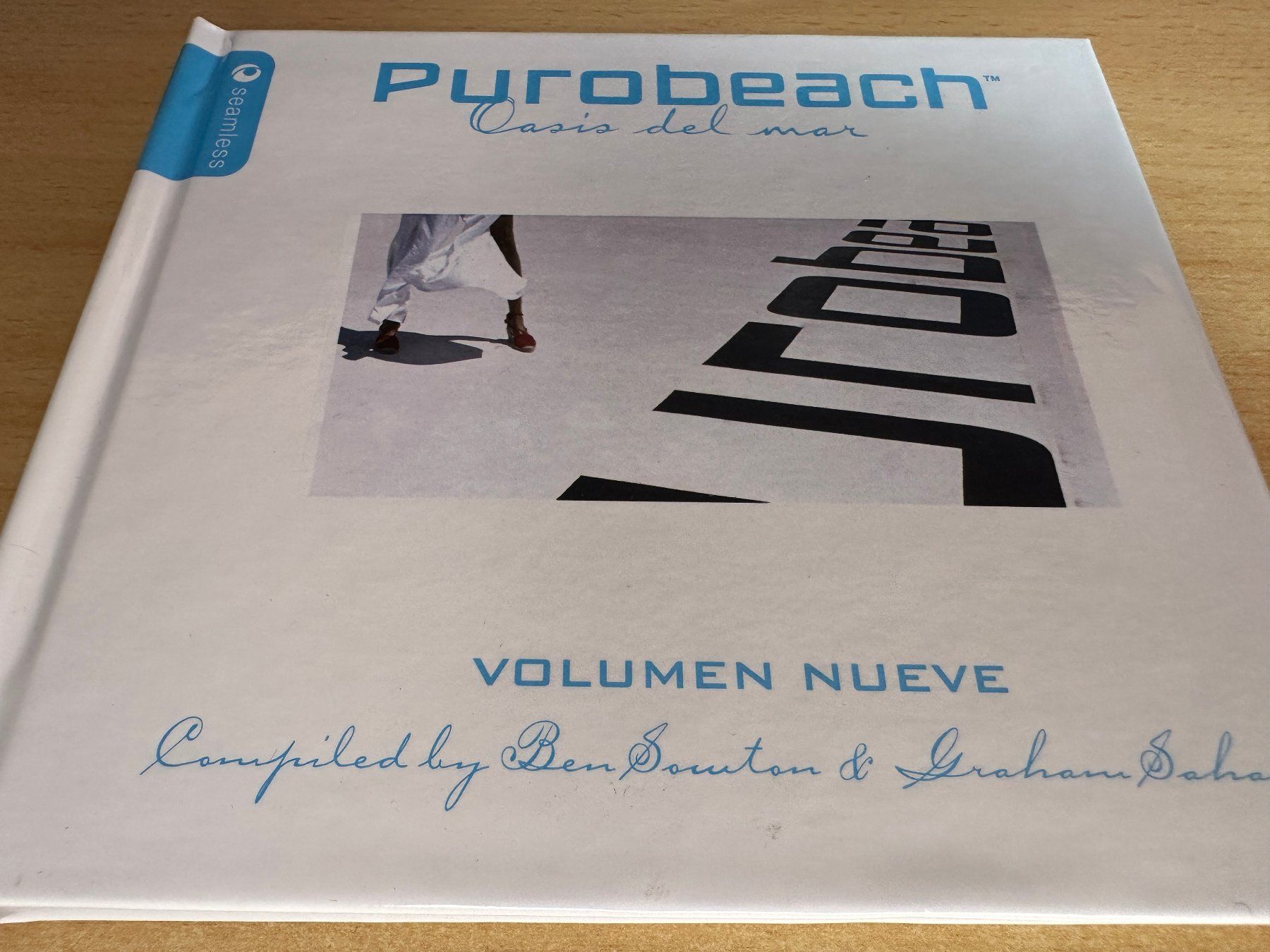 CD: Various – Purobeach Volumen Nueve - 2 CD – Usato da Rikon im Tösstal venduto da Alpenmutz