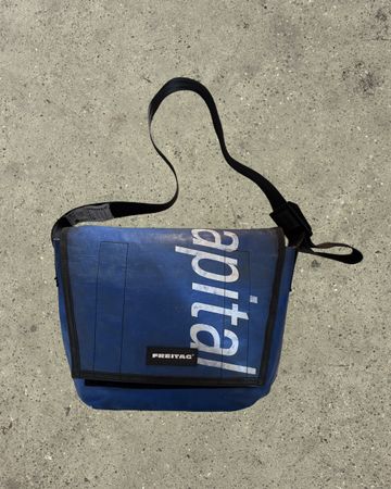 Freitag Umhängetasche Blau 