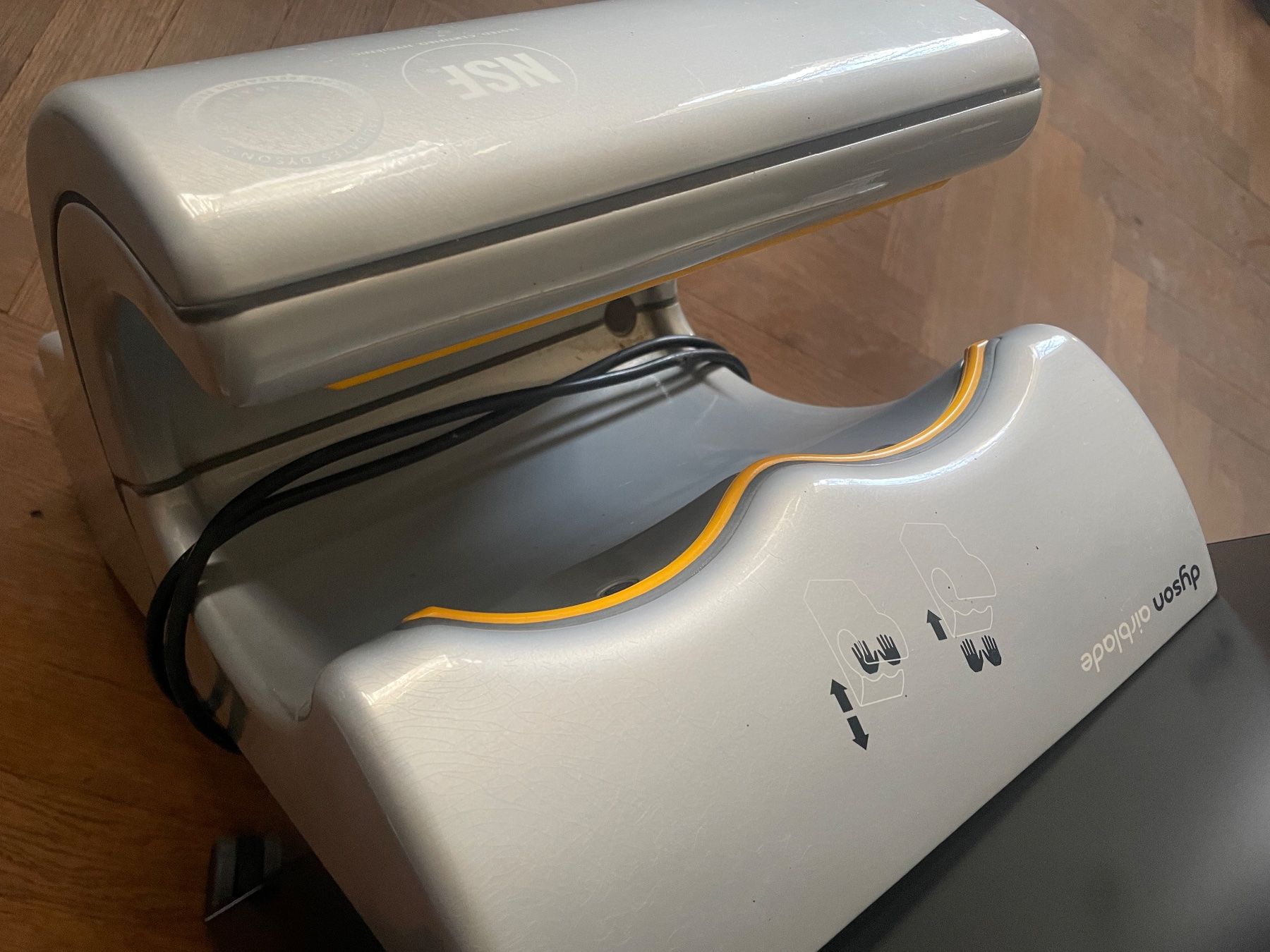 Wäschetrockner: Dyson Airblade Händetrockner – Gebraucht aus Bern von macREC 2
