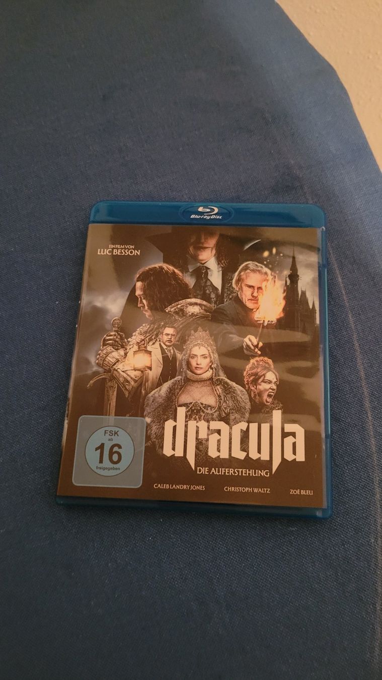 Tutti i DVDs: Dracula ------- Die Auferstehung – Usato da Aarau venduto da DonAppetito
