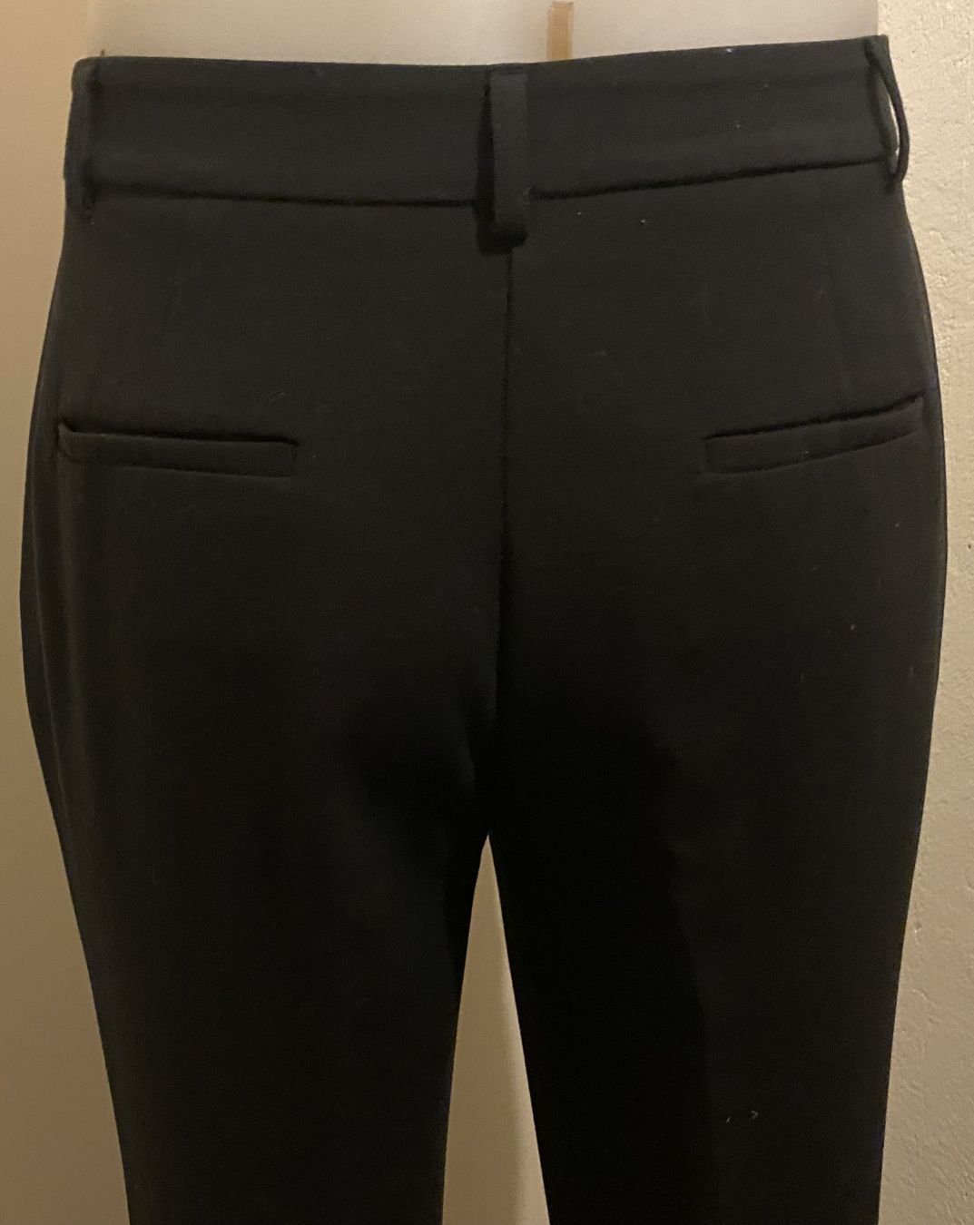 Benetton Pantaloni: Klassich elegante schwarze Hose Grösse 36 – Nuovo (secondo la descrizione) da Grindelwald venduto da SumsiBiene 3