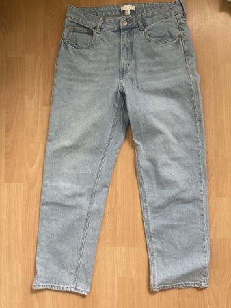 H&M Jeans hellblau Grösse 42 guter  Zustand