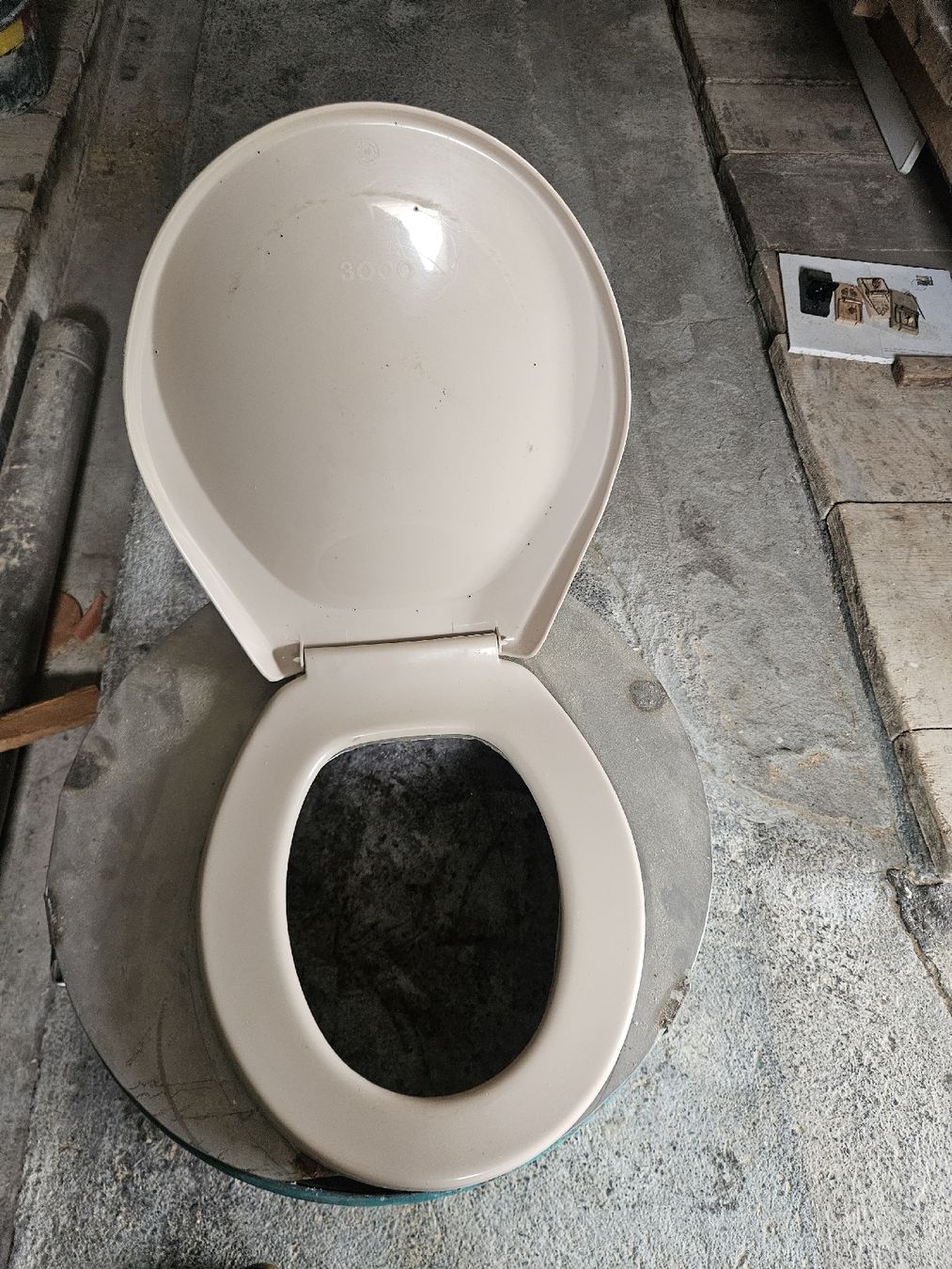 WC: Toilette für Alphütte oder Maiensäss  – Usato da Saas im Prättigau venduto da unimog401 2