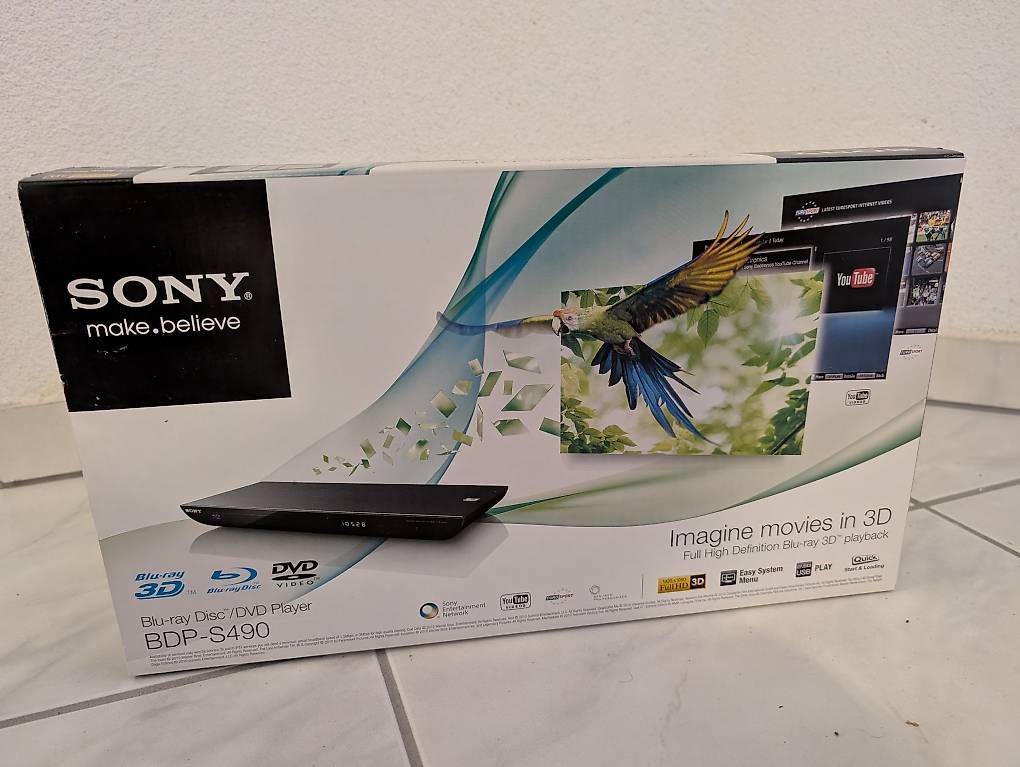 Systèmes audio & multimédias: DVD Player  – Neuf avec emballage d'origine à Wangs par key510