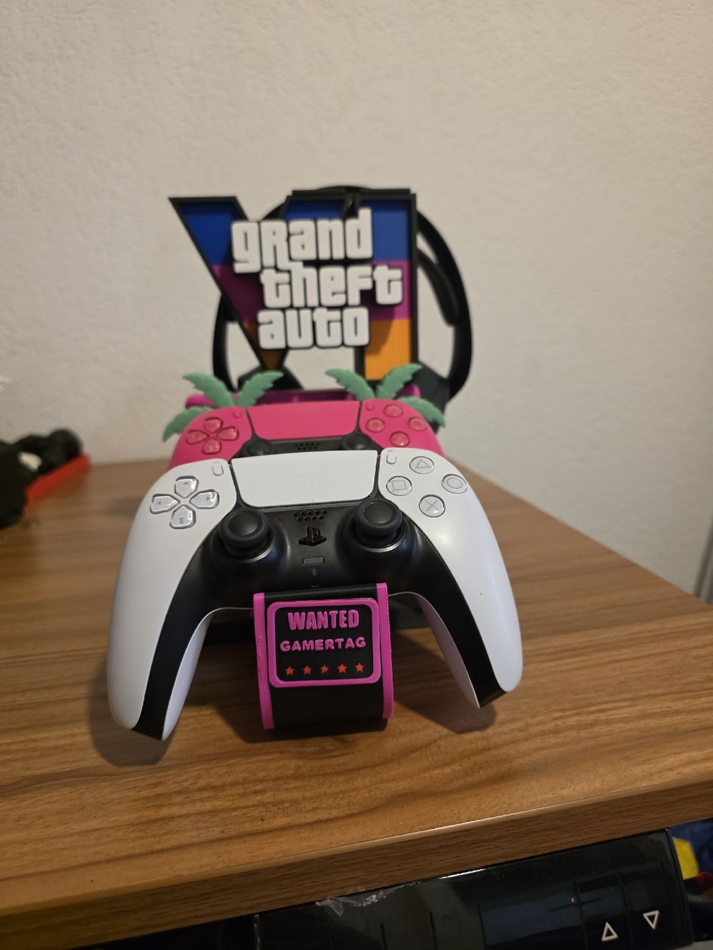 Spiele: GTA VI Controller & Headset Halterung Personalisiert – Neu (gemäss Beschreibung) aus Aigle von MagieFusion_3D 4